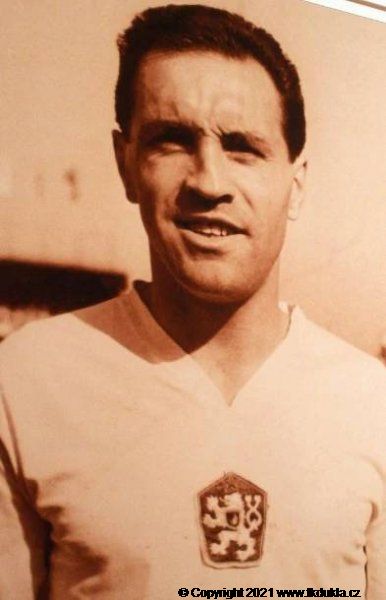 Ladislav Novák by v neděli 5. prosince oslavil 90 let